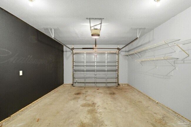 Building Photo - 1076 Antigua Cir