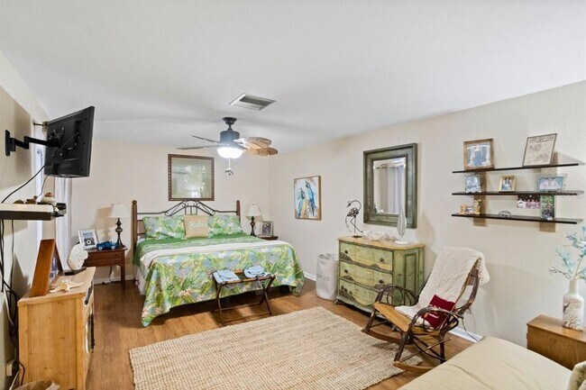 Building Photo - 355 Boca Ciega Point Blvd S