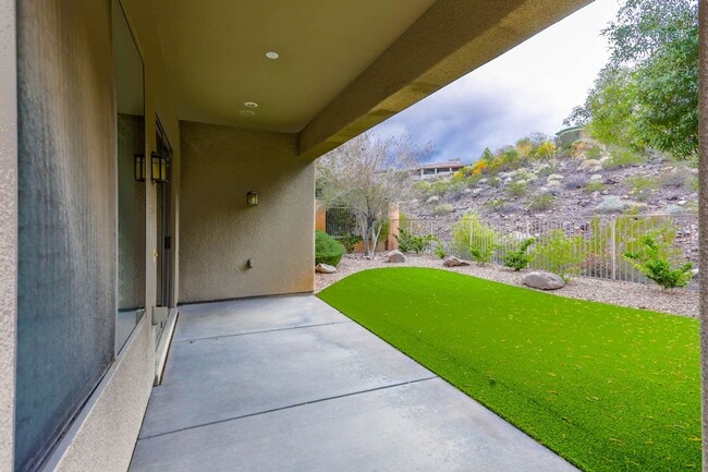 Building Photo - Anthem Country Club Beauty w/ Casita