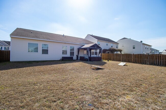 Building Photo - Beautiful 3-Bedroom Home in Burnside Farms – Furnishings Included & Fire Pit!