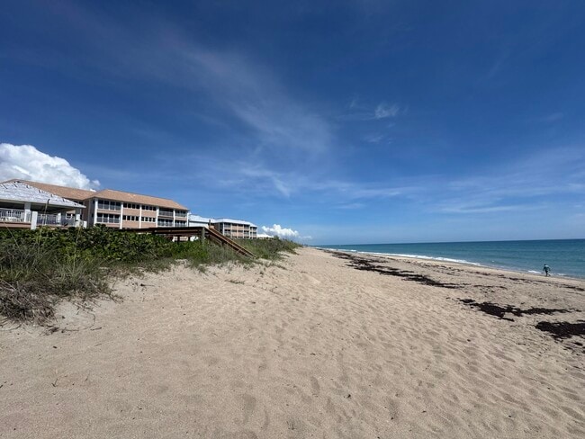 Building Photo - 1501 NE Ocean Blvd