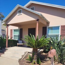 Building Photo - 6658 Palm Ave