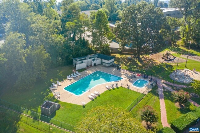 Building Photo - 114 Georgetown Green