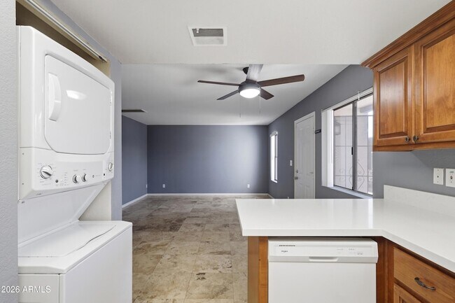Building Photo - 3635 N 37th St