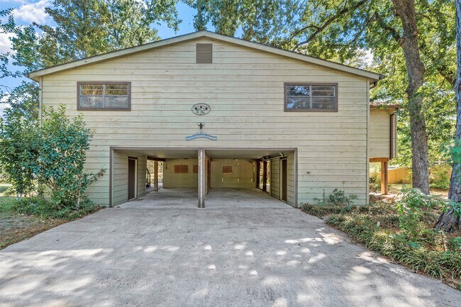 Building Photo - 124 Timbo Trail