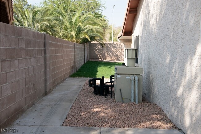 Building Photo - 836 Teal Wing Way