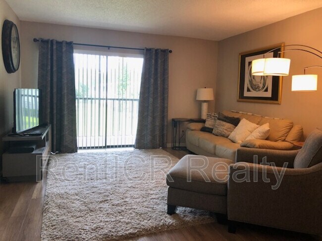 Building Photo - 298 Cypress Ln