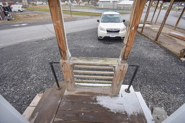 Building Photo - RTSA25-27