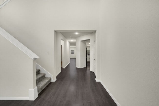 Building Photo - 1117 Goldfinch Dr