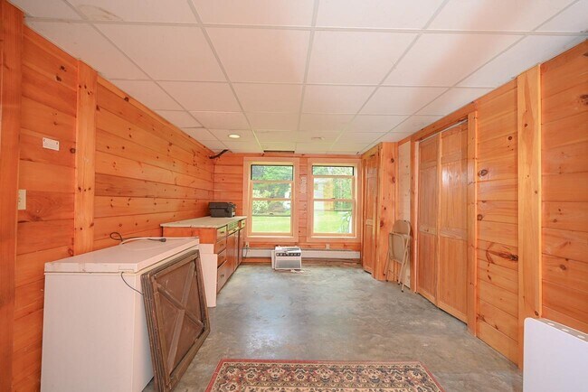 Building Photo - 66 Ledge Farm Rd