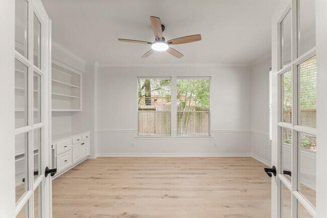 Building Photo - 22 Rillwood Pl