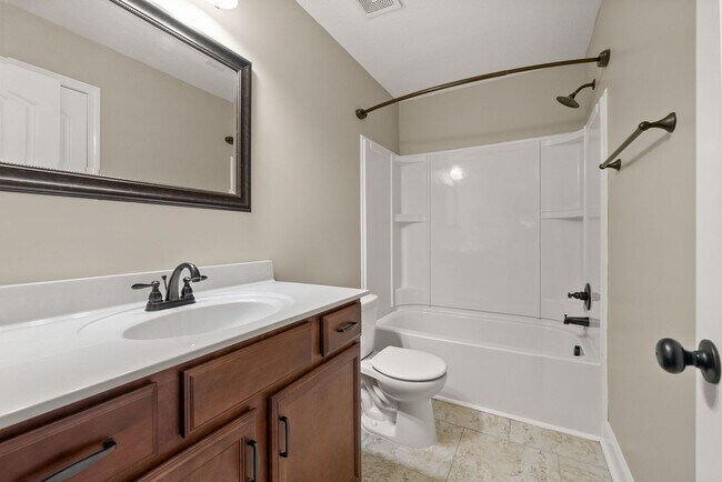 Building Photo - Coming Soon - Large home in the Heart of F...