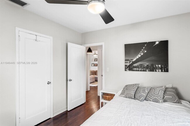 Building Photo - 3151 SW 20th St