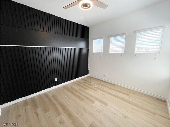 Building Photo - 7035 Denio Island St