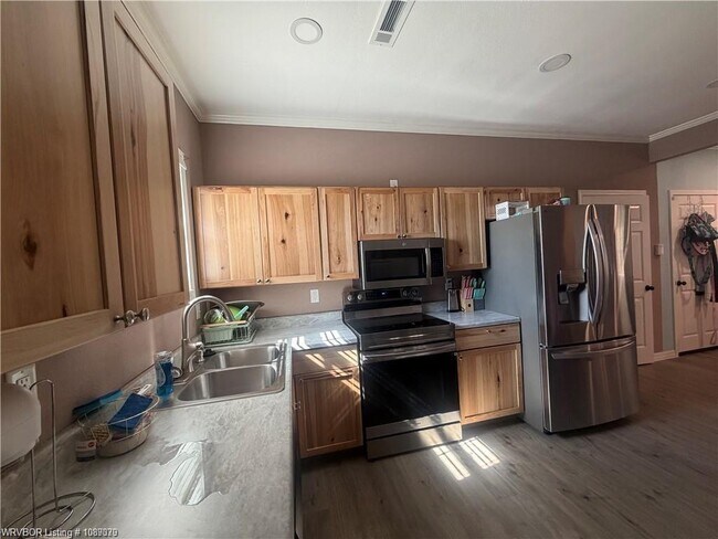 Building Photo - 2597 Brewer Rd