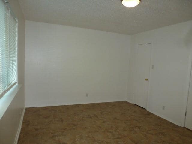 Building Photo - 6800 Trendal Ln