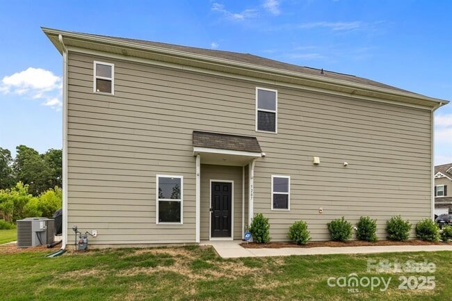 Building Photo - 5207 Maynard Hl Dr