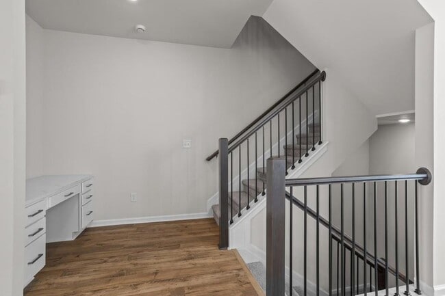 Building Photo - 123 Matson Run SW