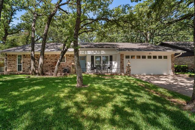 Primary Photo - 2019 N Meadow Way Cir