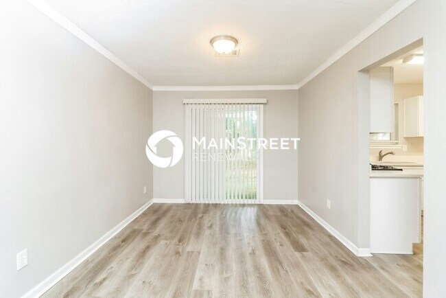 Building Photo - 3 Bedroom Pet-Friendly Home in Tucker, GA with Main Street Renewal
