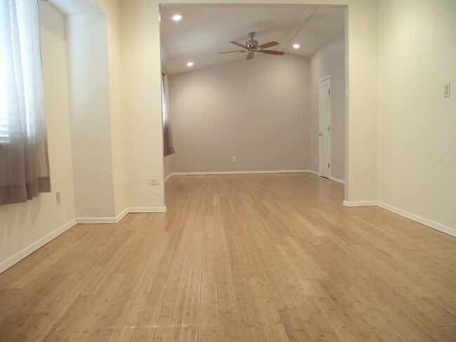 Building Photo - Northeast El Paso 3 Bed Refrig A/C w/Mount...