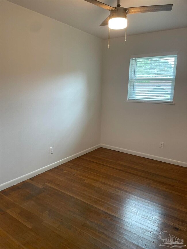 Building Photo - 540 Templehill St