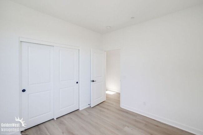 Building Photo - Brand New Build 3Bdm 2.5Ba Home in the Hil...