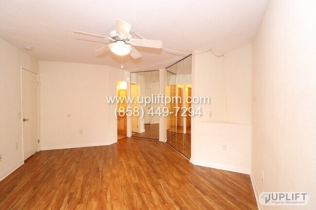 Building Photo - 9740 Mesa Springs Way