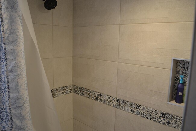 Building Photo - 22 N Buffalo Ave