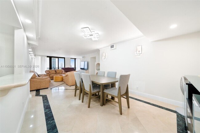 Building Photo - 2301 S Ocean Dr