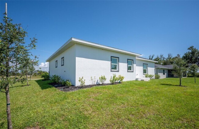 Building Photo - 13 Polar Ct