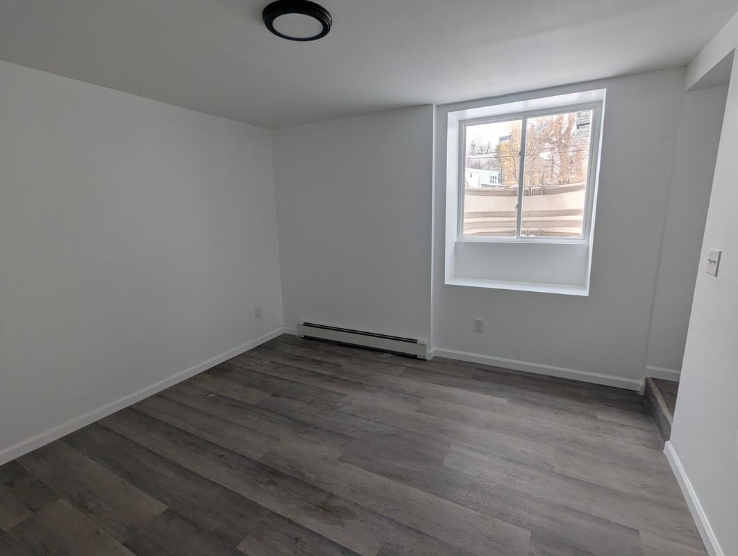 Building Photo - 153 4th Ave
