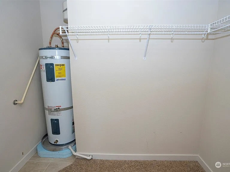 Building Photo - 13405 97th Ave E