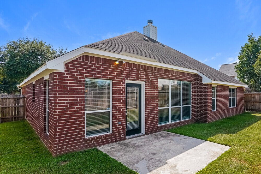 Building Photo - 24026 Hackberry Creek Dr