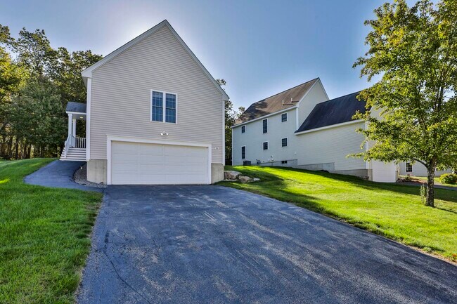 Building Photo - 98 Barbara Ln