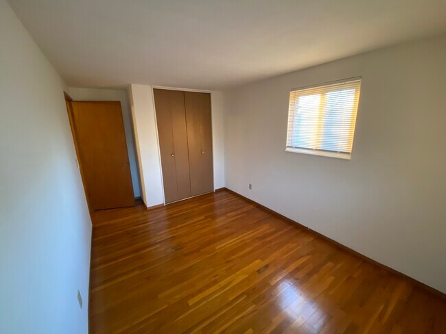 Building Photo - 6374 Rygate Dr