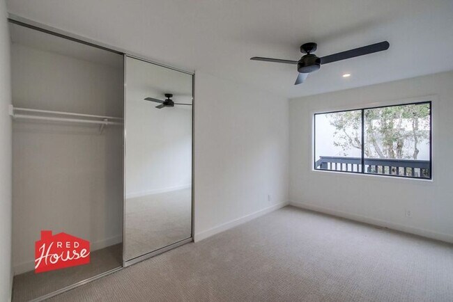 Building Photo - 408 Bristol Rd