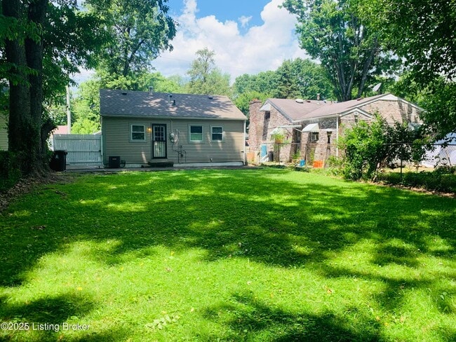 Building Photo - 219 N 37th St