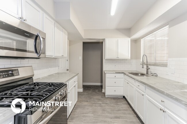Building Photo - 11329 Dalron Dr