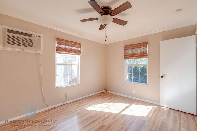 Building Photo - Beautiful 2 Bed 1 Bath Front Unit in the Serene Neighborhood of San Dimas!