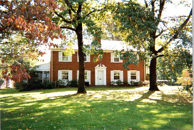 Primary Photo - 5877 N Pennsylvania St