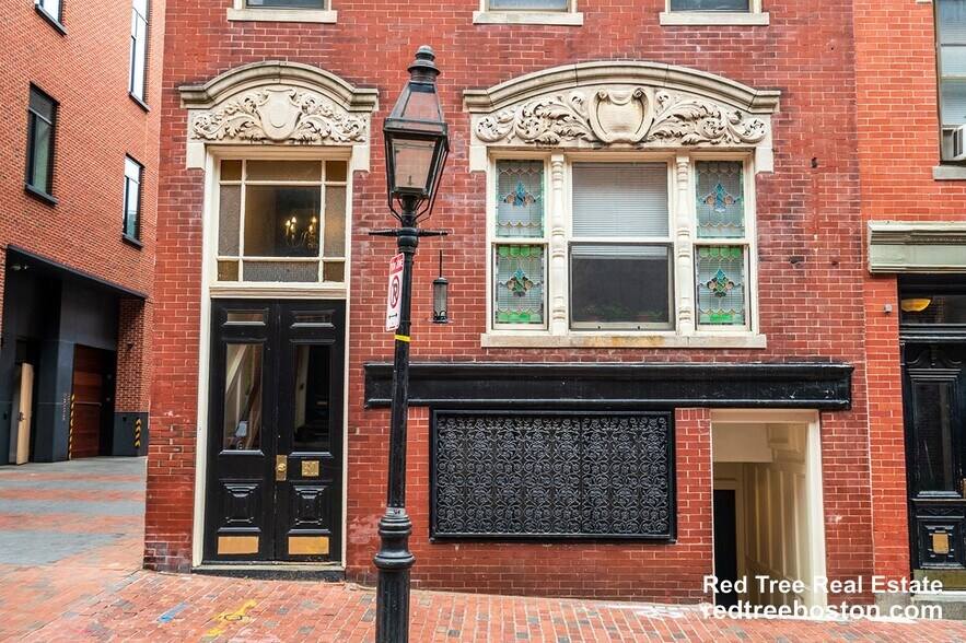 Building Photo - 31 Temple St