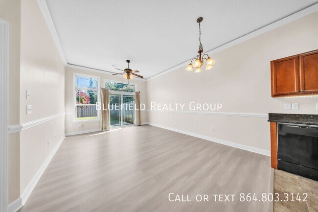 Building Photo - 562 Wesberry Cir