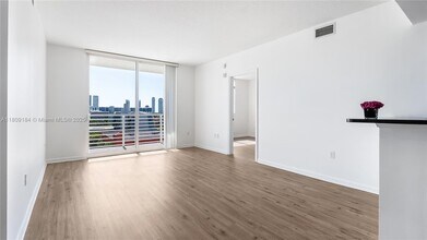 Building Photo - 18800 NE 29th Ave