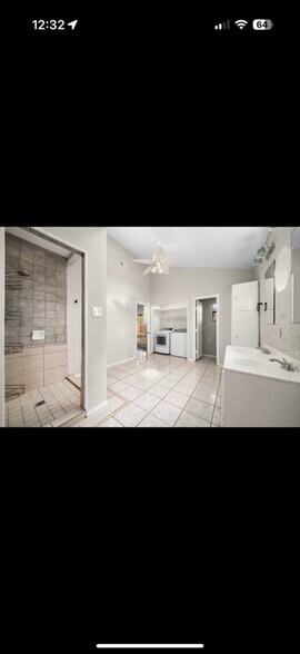 Building Photo - 7418 Oscar Dr