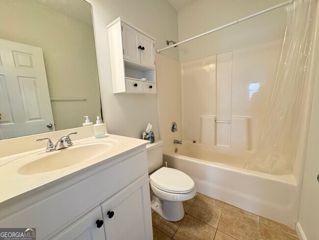 Building Photo - 212 Turnbridge Cir
