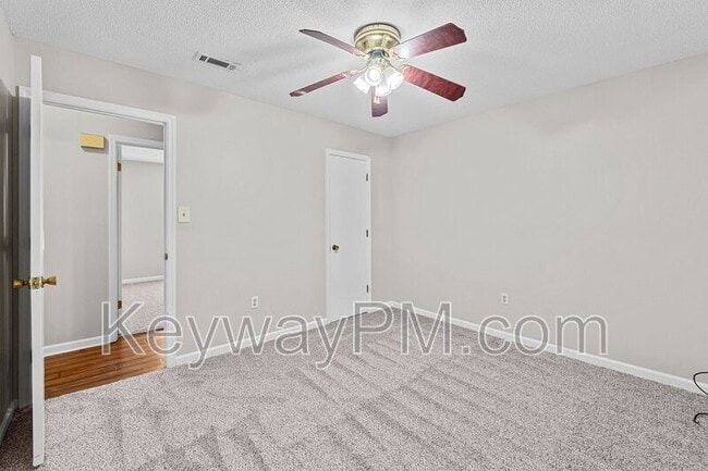 Building Photo - 2908 Cable Way