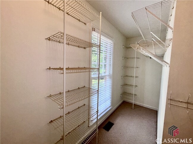 Building Photo - 120 Cedar Springs Pl