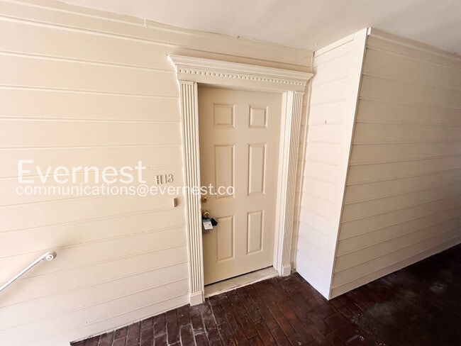 Building Photo - 2-Bed/2-Bath Home/Available Now!