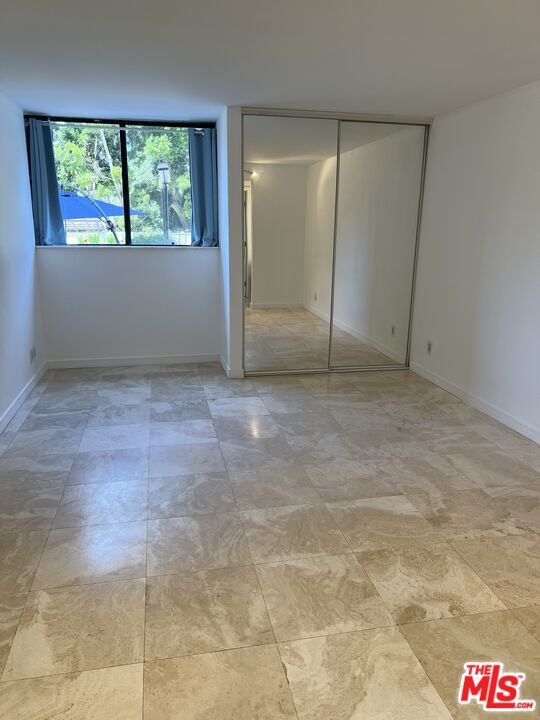 Building Photo - 10535 Wilshire Blvd